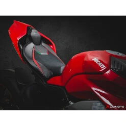 Luimoto 1451101 Veloce Seat Cover, Rider For Ducati Panigale V4 (2018-) -Givi Store luimoto 1451101 veloce seat cover rider image6