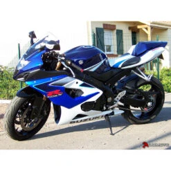 Luimoto 4082101 Team Rider Seat Cover For Suzuki GSX-R 1000 (2005-2006) -Givi Store luimoto 4082105 team rider seat cover gsx r 1000 image2